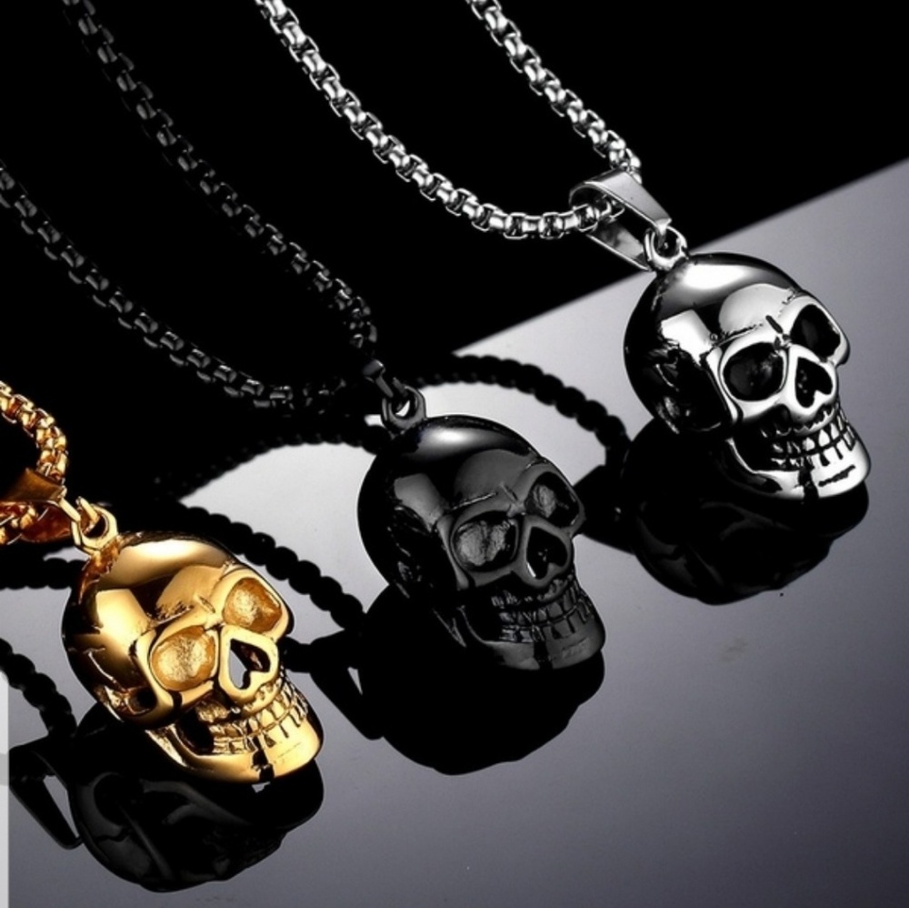 Skull necklace